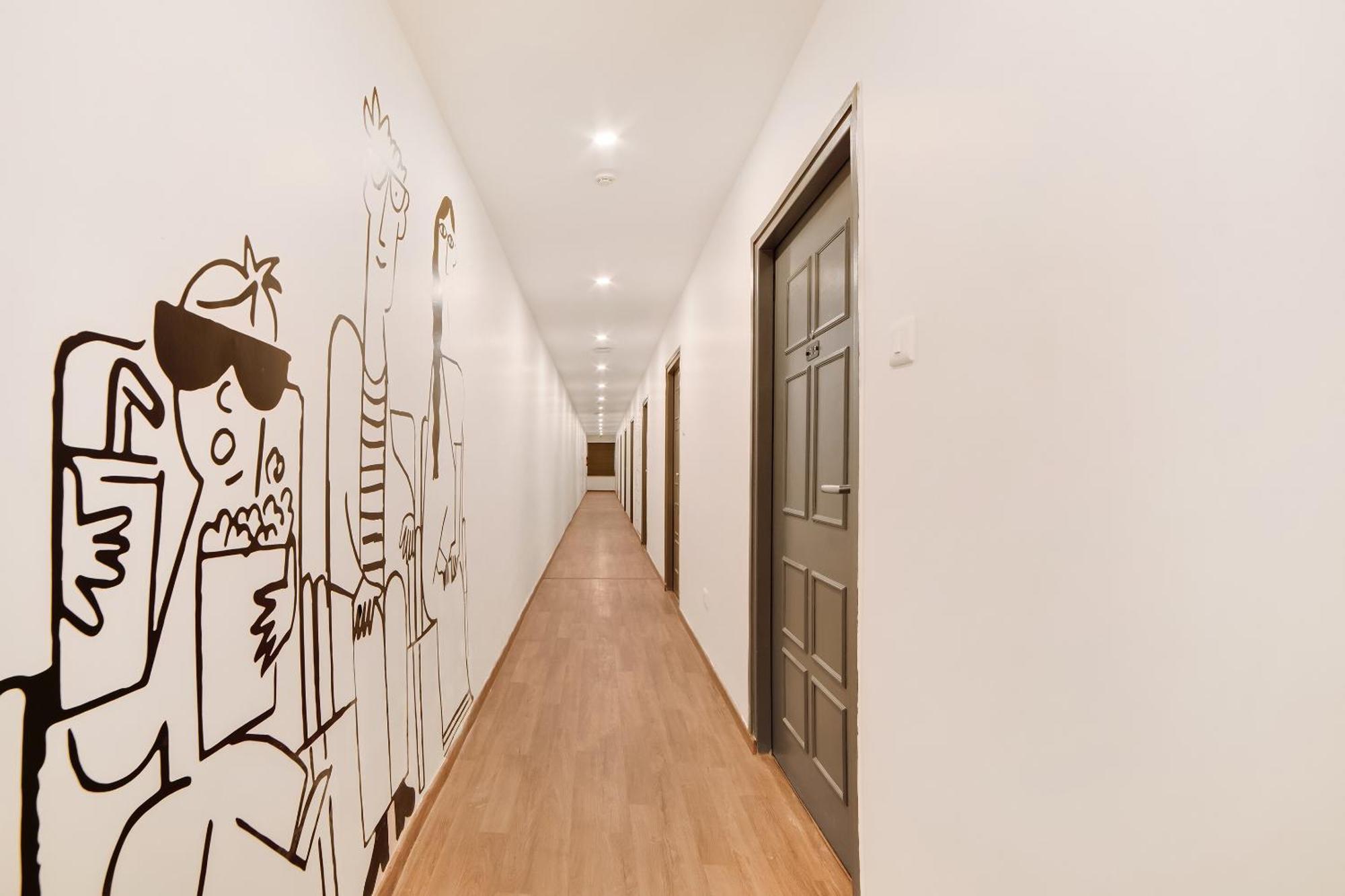 Townhouse Ss Aero Prime Hotel Шамшабад Екстериор снимка