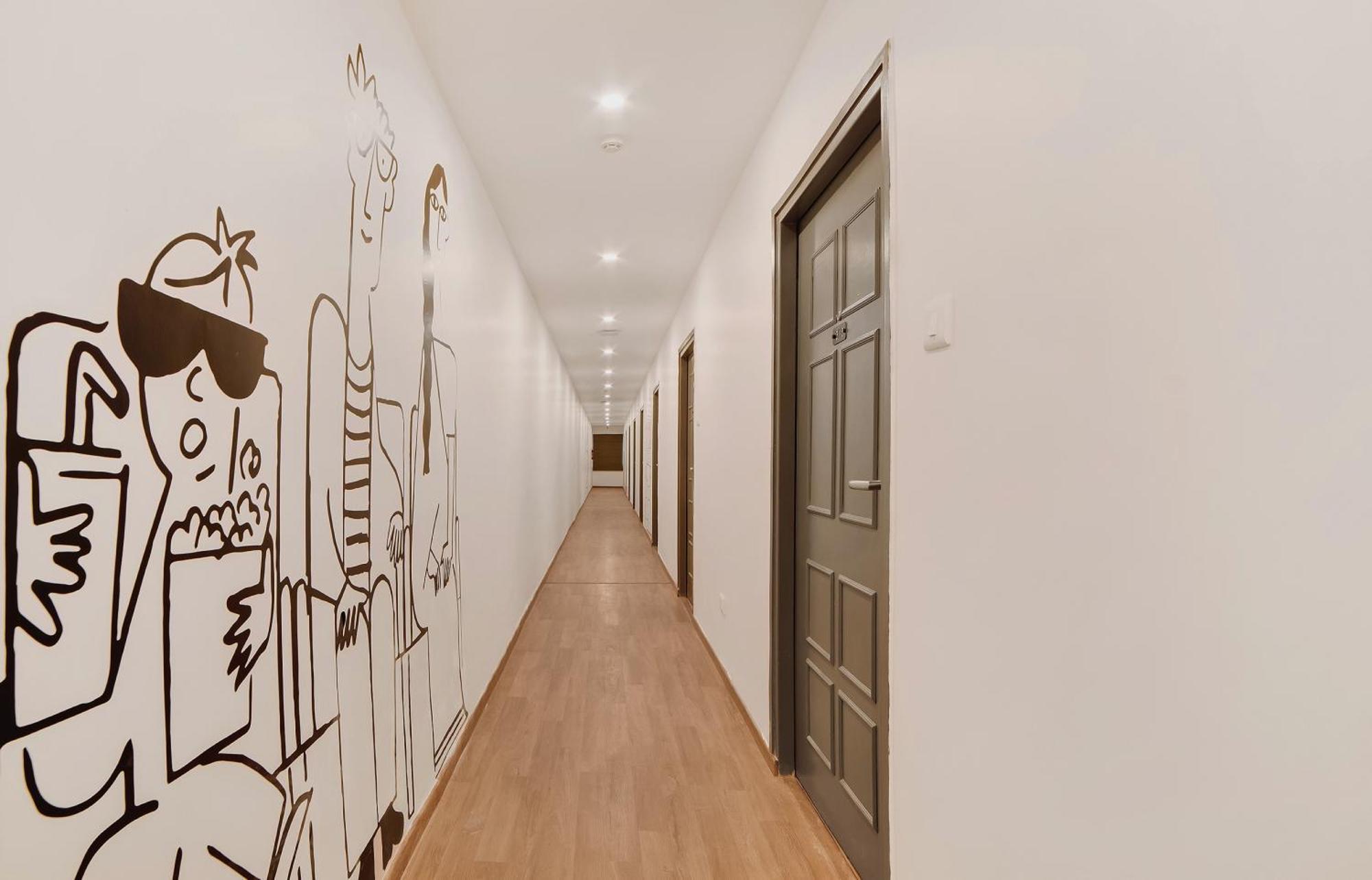 Townhouse Ss Aero Prime Hotel Шамшабад Екстериор снимка